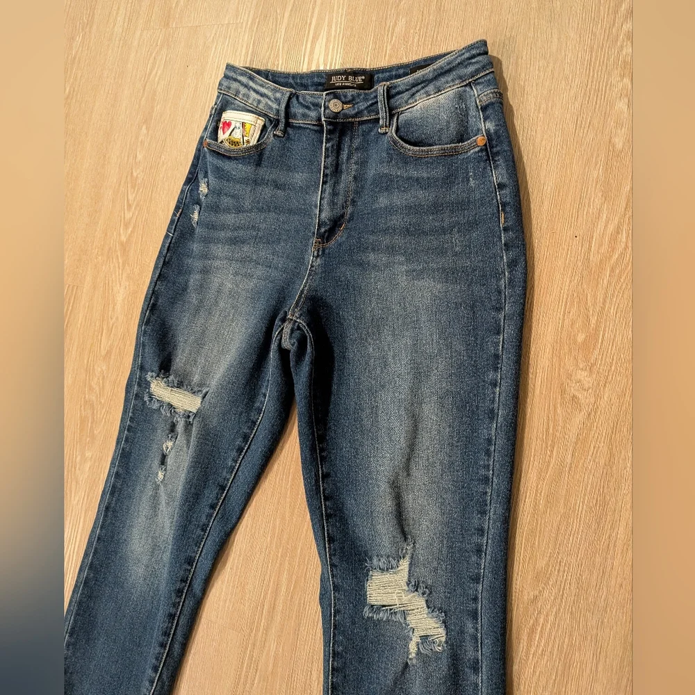 Judy Blue Jeans Women's 28 Boyfriend Fit Queen Of Hearts Stretch NWOT - Picture 6 of 16